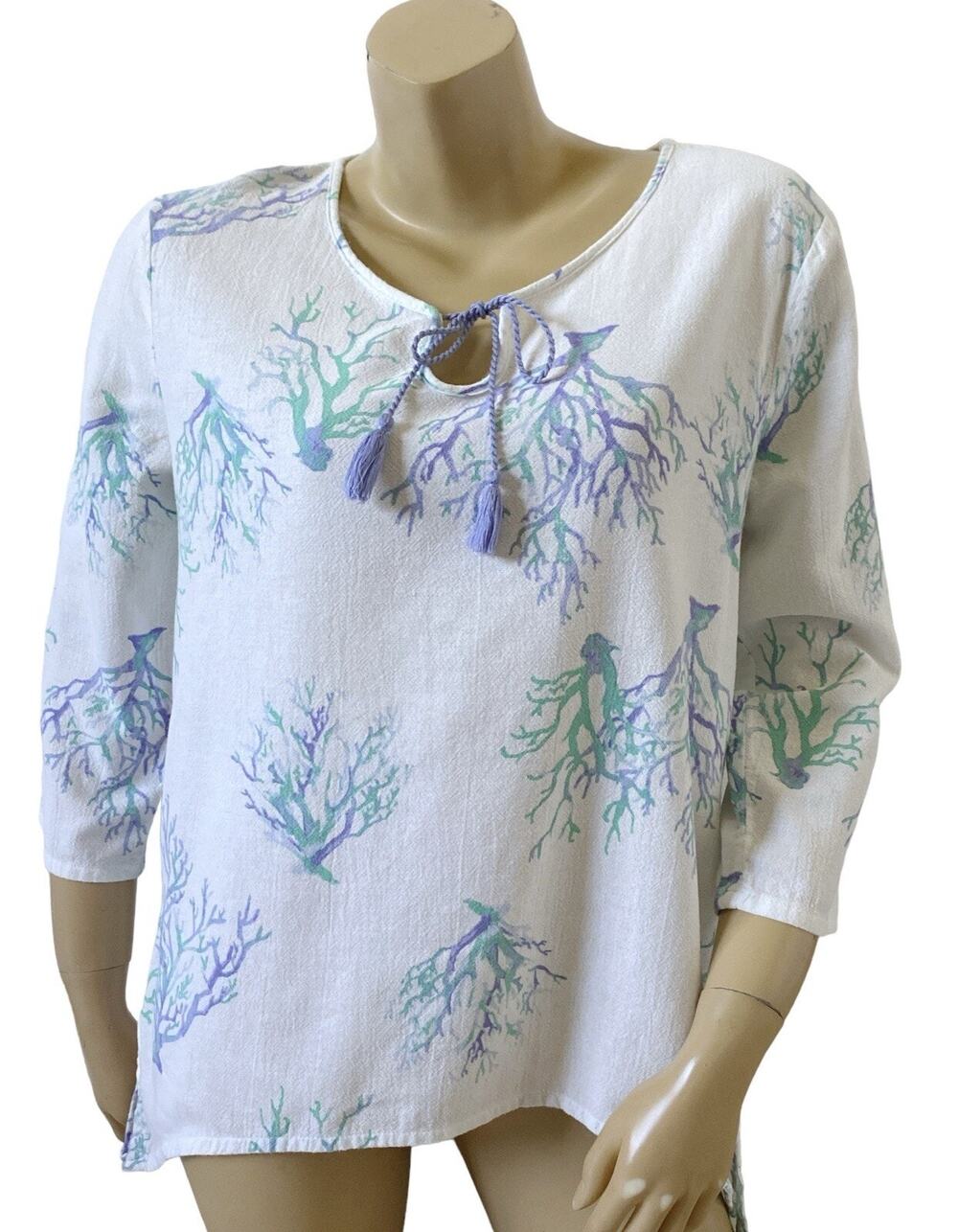 Sun Bay Missy Blouse Small White Blue Tropical 3/4 Sleeve Keyhole Cotton Beach